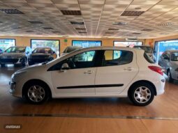 PEUGEOT 308 Confort 1.6 HDI 110 FAP 5 velocidades 5p.